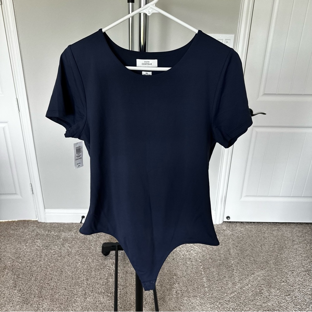 Aritzia Babaton Contour Crew Short-Sleeve Bodysuit